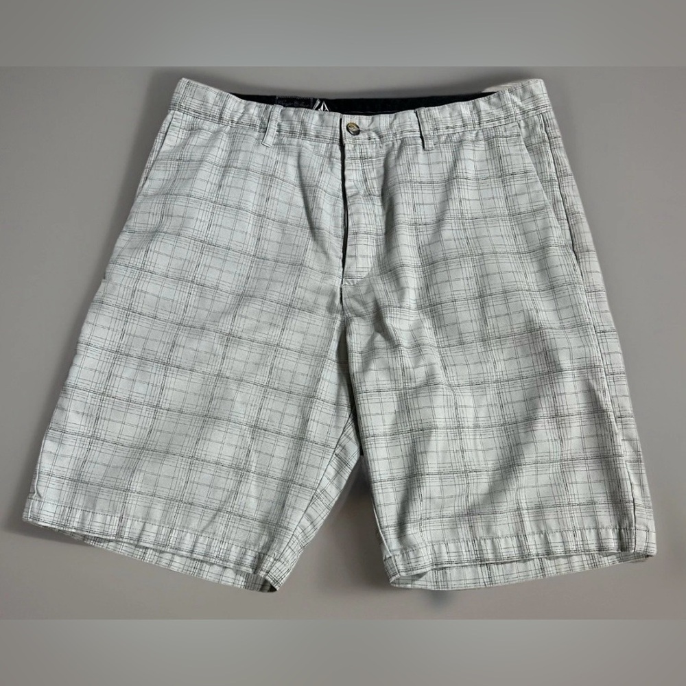 Volcom Corpo Class Men's Shorts Size 36 Frickin Plaid Chino Golf Shorts